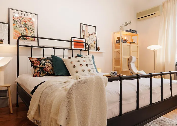 Melody View With Balcony 2min To National Assembly *